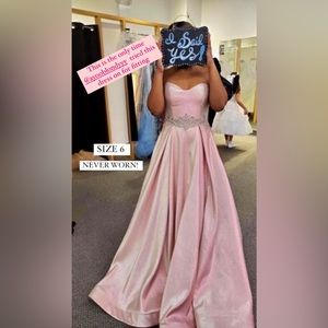 GORGEOUS PINK SHIMMER STRAPLESS PROM DRESS